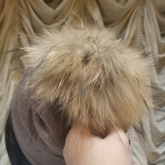 REAL raccoon pompom rhinestone hat - Picture 6 of 8